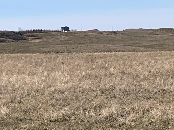 4 Labrador, Mandan, ND 58554