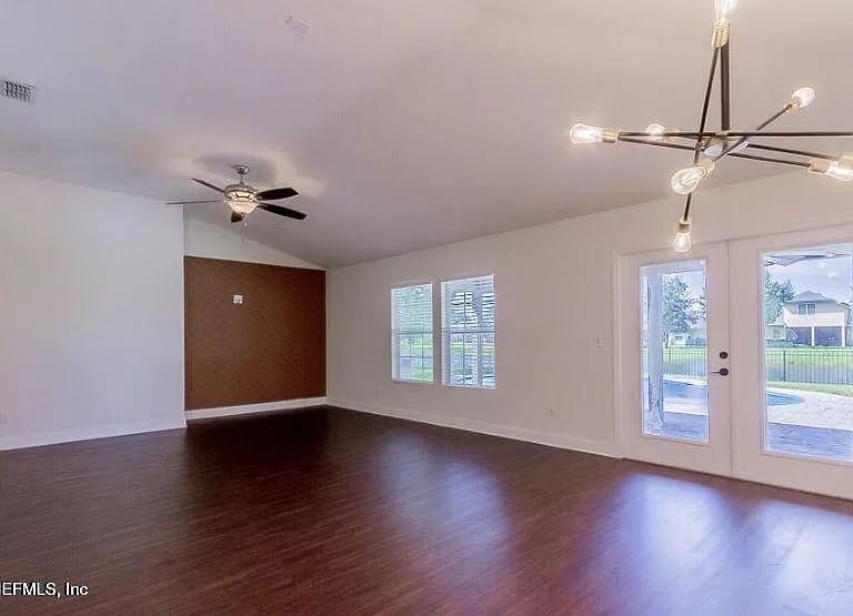 128 Terracina Dr — Photo 5