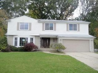 21330 Virginia Dr, Southfield, MI 48076