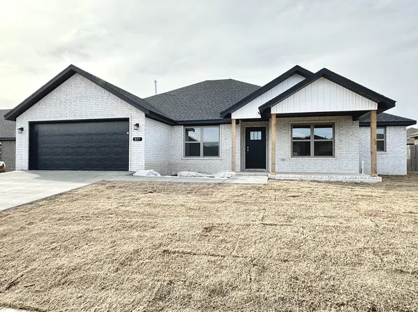 217 Pin Oak St, Gentry, AR 72734