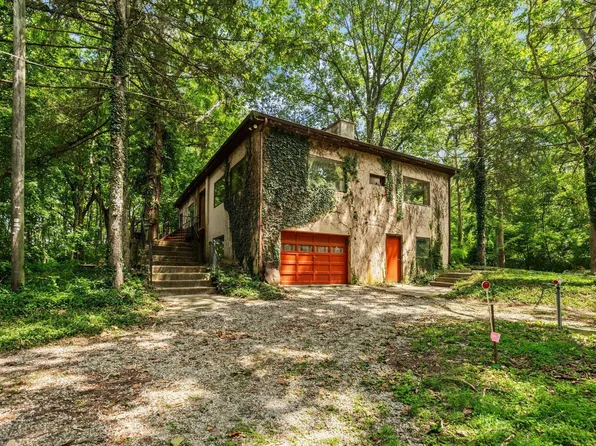 5774 London Groveport Rd, Orient, OH 43146