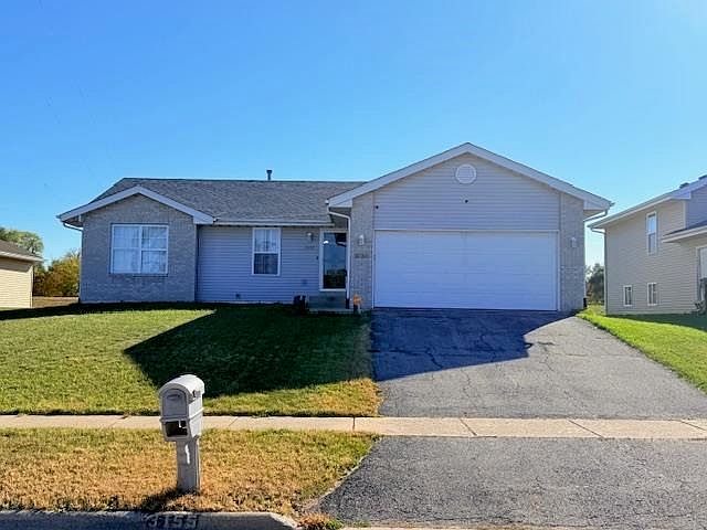 1st image of 3155 Holiday Dr