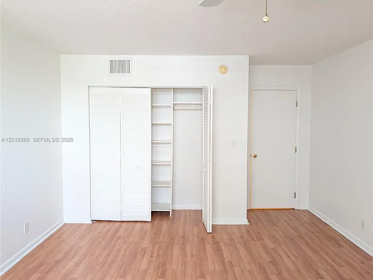 1900 Diana Dr #3E — Photo 36