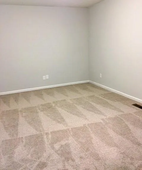 511 Sherwood Ct — Photo 7