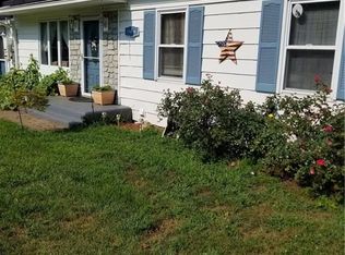 28 Crestwood Rd, Ansonia, CT 06401