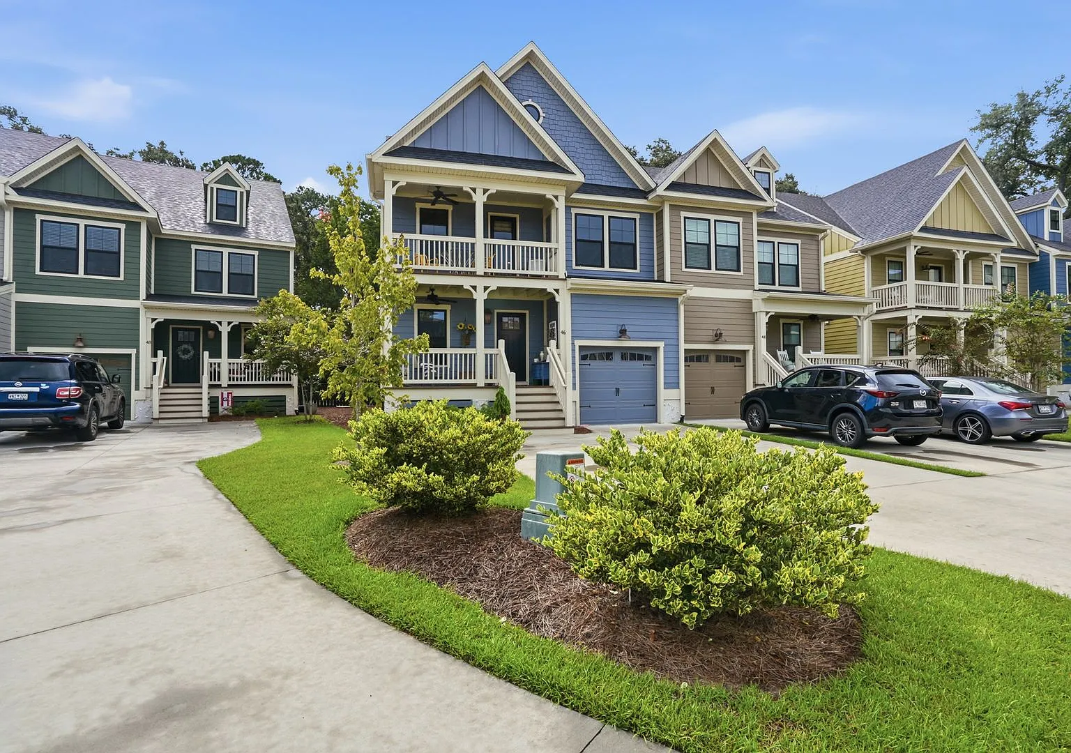Beautiful Townhome In Private Community — Photo 3