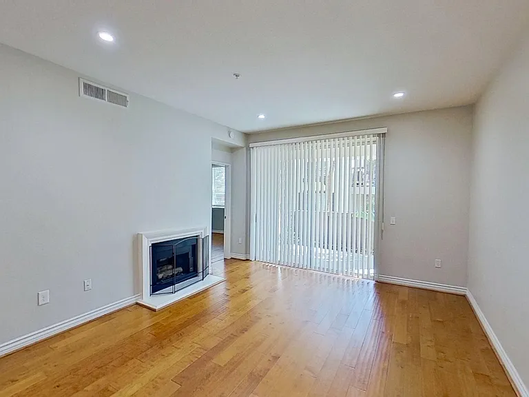 2960 Champion Way #304 — Photo 1