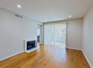 2960 Champion Way APT 304, Tustin, CA 92782