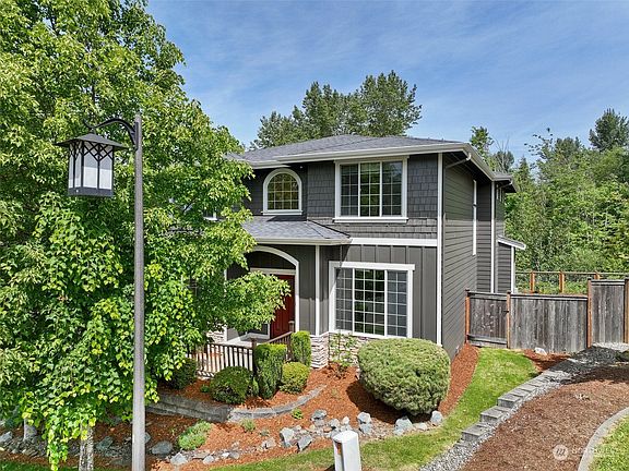 2nd image of 17018 West Hill Drive E