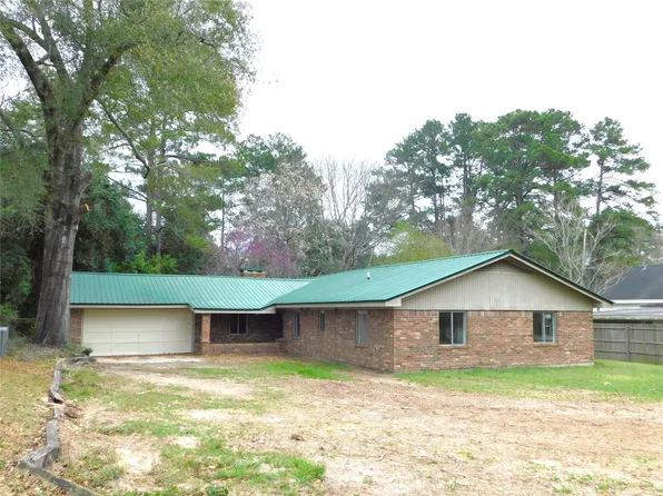 618 Temple St, Woodville, TX 75979