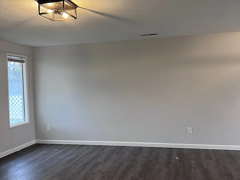 2436 La Jolla Dr NW — Photo 6
