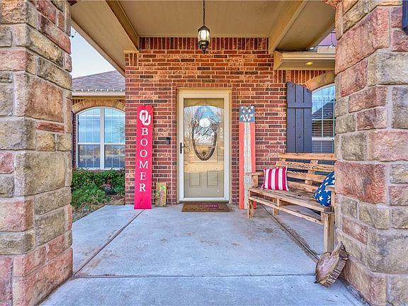 5th image of 3018 Creekview Dr