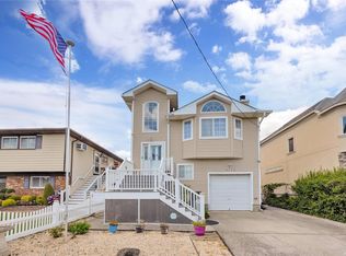 3472 Riverside Dr, Oceanside, NY 11572