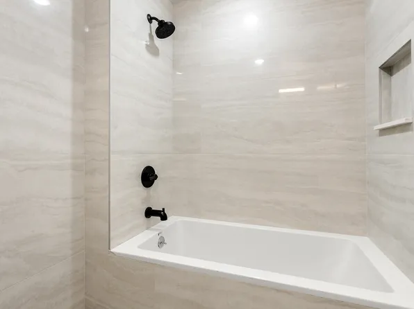 105 Rogers Avenue PHB image 18 of 18