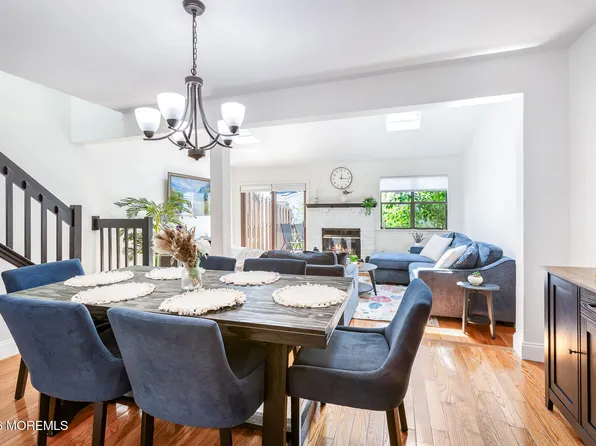 43 Chestnut Way #4-3, Manalapan, NJ 07726