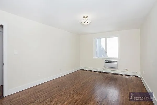 Rented by Brownstone Real Estate | media 36