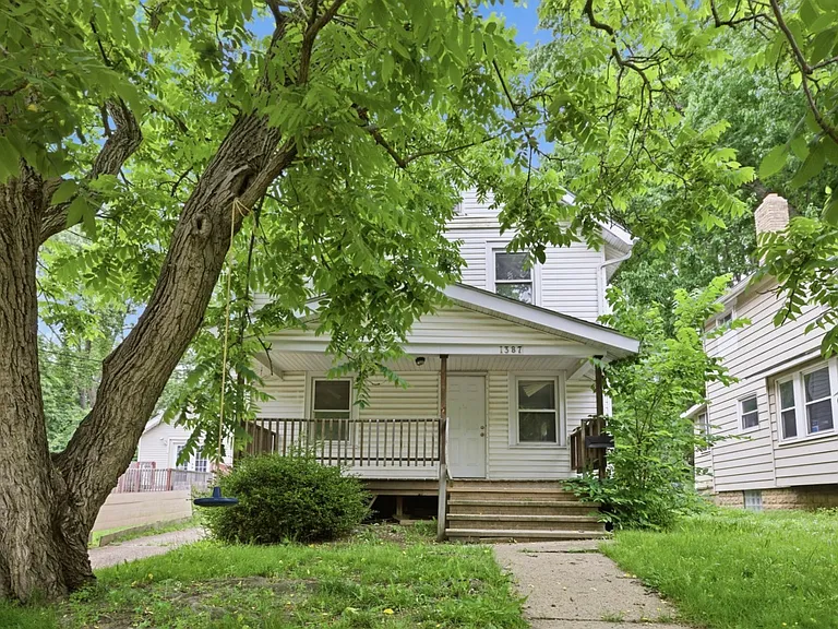 1387 Laffer Ave — Photo 2