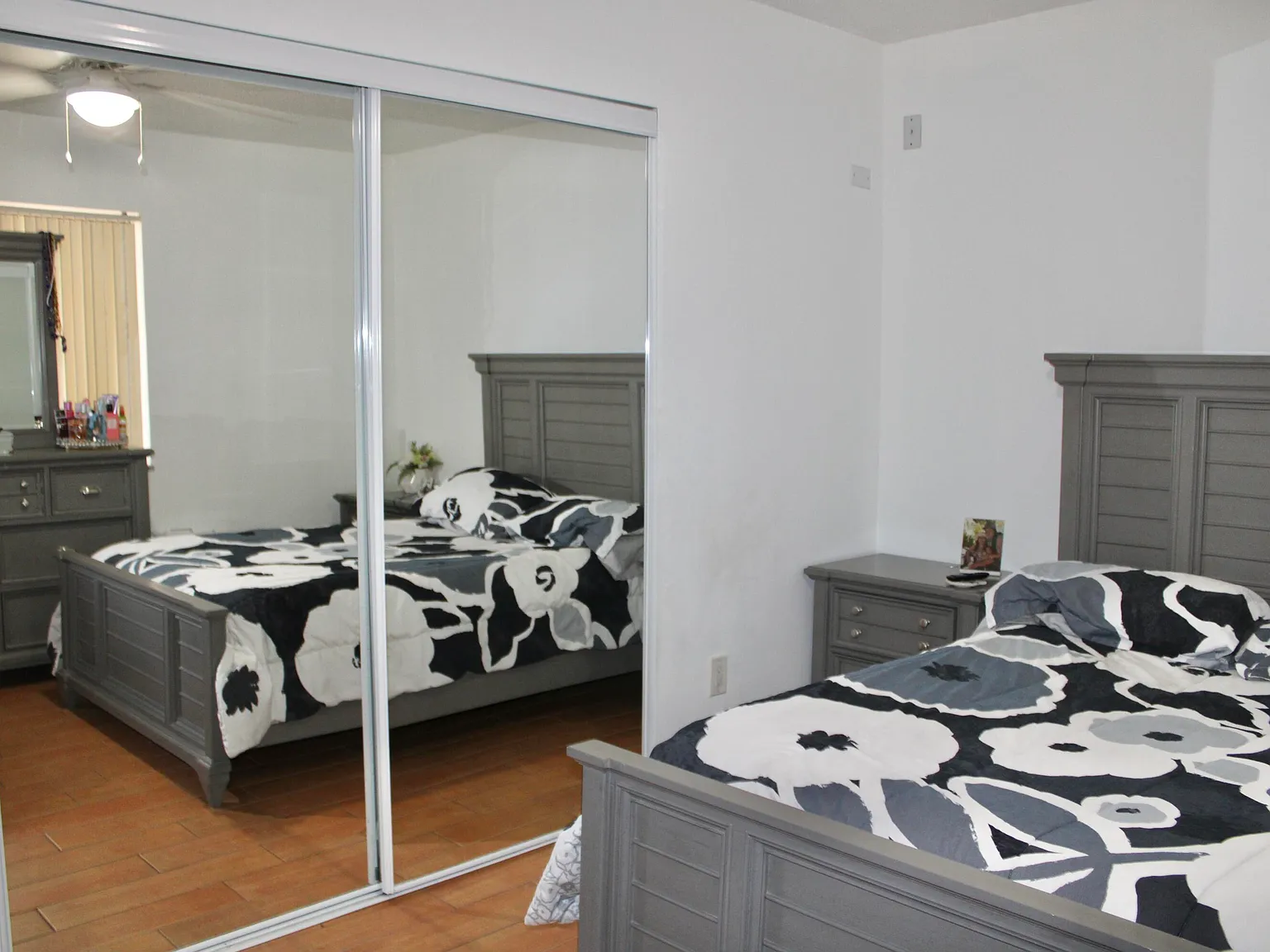 3 bed, 2.0 bath, 1006 sqft, $2,700 — Photo 4