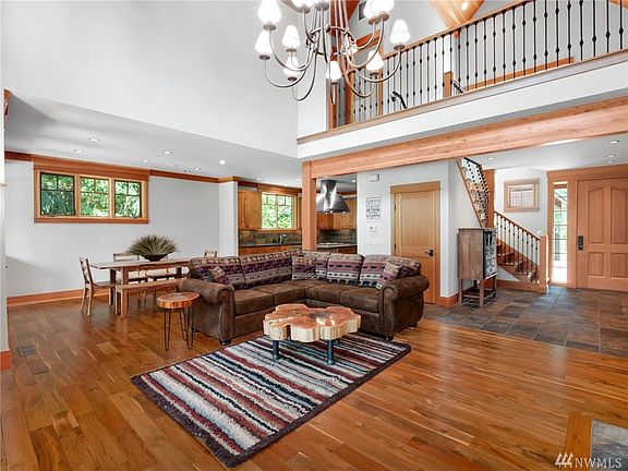 Open concept floor plan.