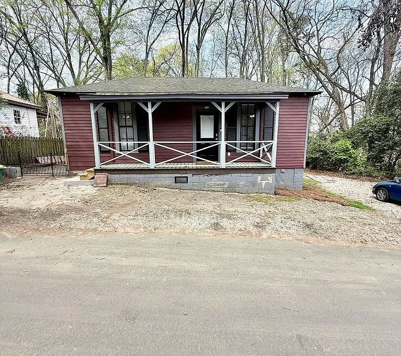 120 Lakeview St