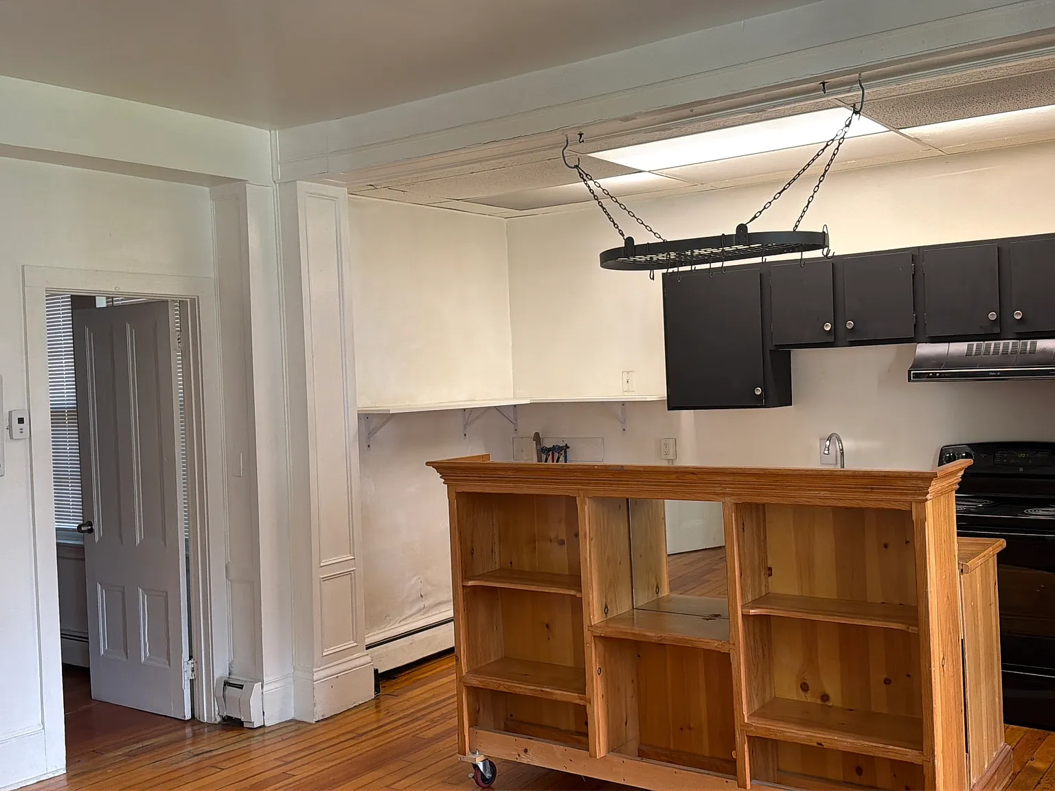 1 bed, 800 sqft, $1,395 — Photo 3