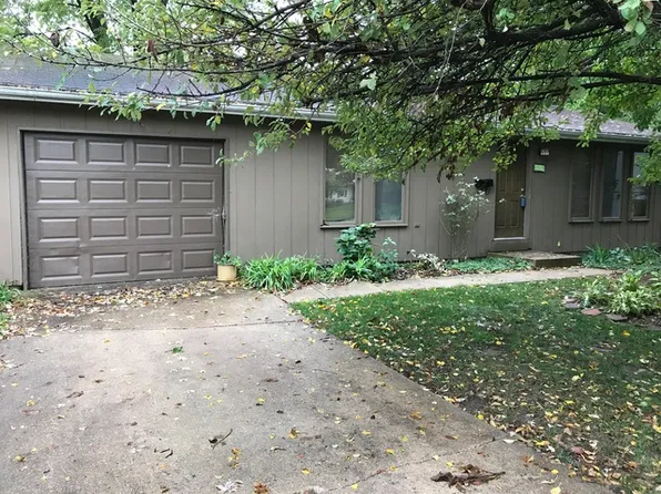 2015 E Vermont Ave, Urbana, IL 61802