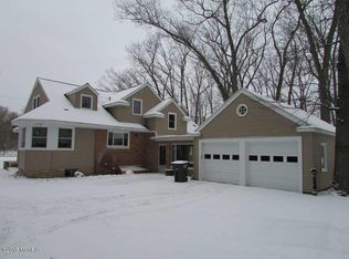 1894 Whitehall Rd, Muskegon, MI 49445