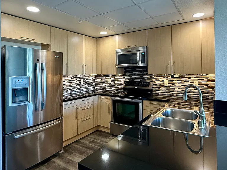 88 Bush St #4215 — Photo 2