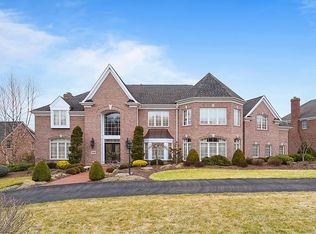 200 Sussex Way, Mcmurray, PA