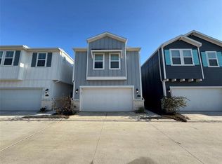 2325 Bay Breeze Dr, Kemah, TX 77565