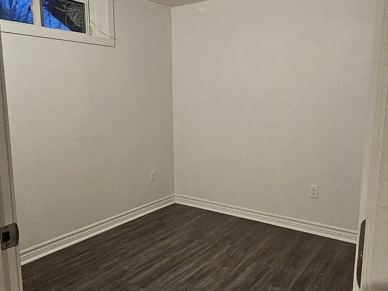 1171 Checkers Rd #B — Photo 11