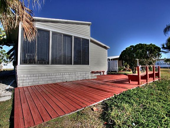4th image of 1430 Gardenia Dr