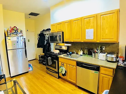 Rented by Brooklyn Property Group LLC | media 1