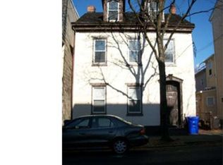 107 King St APT 3, Pottstown, PA 19464