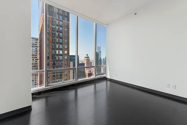 Sold by Mercer Partners International LLC | media 13