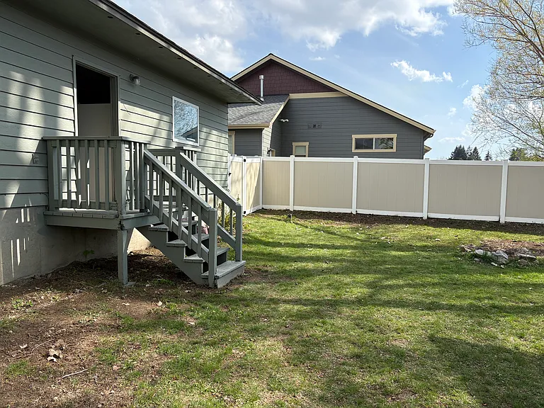 Back yard stairs from garage