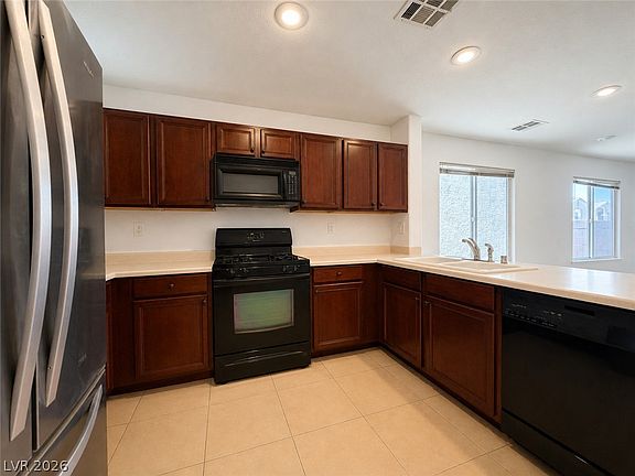 5th image of 7428 Corcoran St