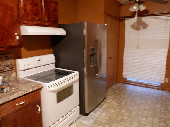 5th image of 2310 Ernest St
