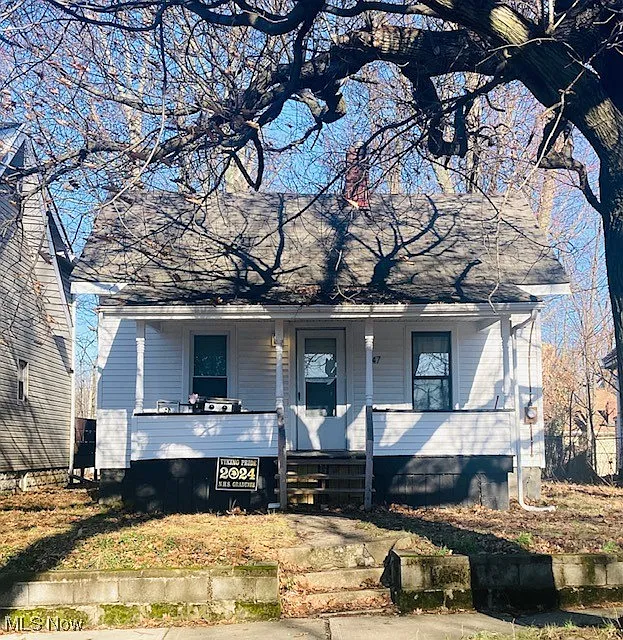 547 Morgan Ave photo 1