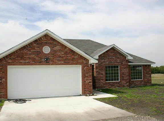 3rd image of 1077 County Road 2733