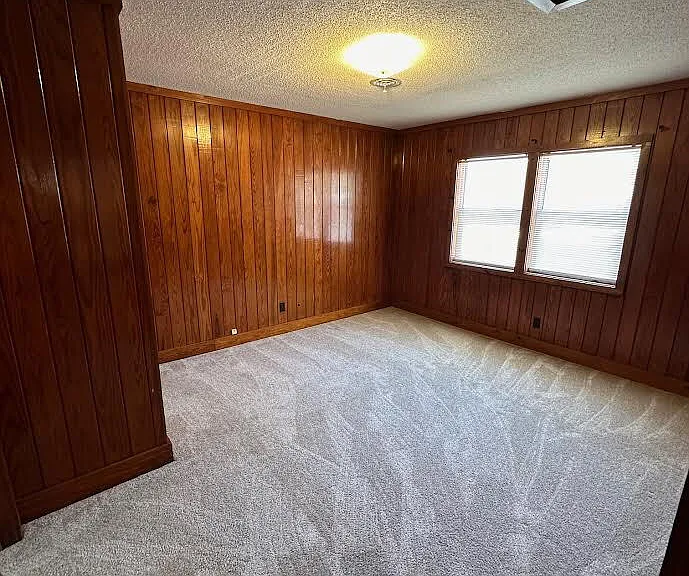 324 Michael Ct — Photo 7