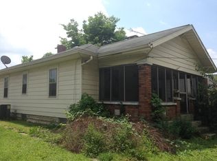 1208 9th St, Bedford, IN 47421