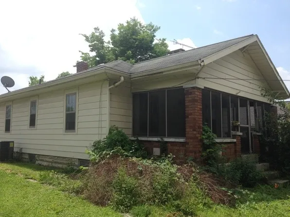 1208 9th St, Bedford, IN 47421