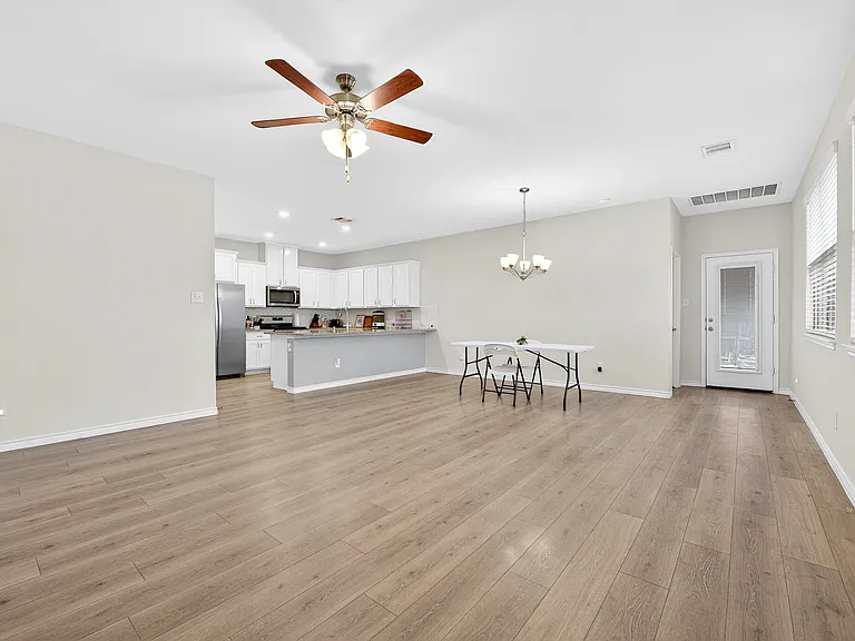 2261 Obsidian Dr — Photo 10