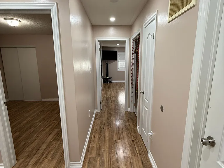 20 Country Ridge Ct — Photo 37