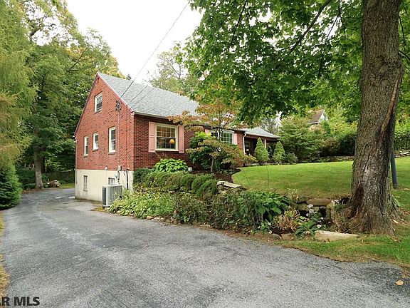 2nd image of 127 Deepwood Dr
