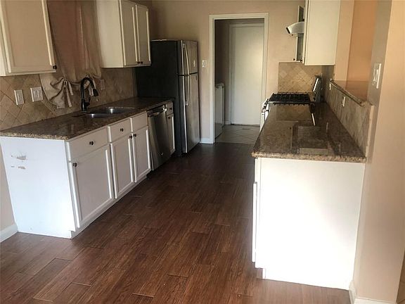 4th image of 6370 Crossway Dr