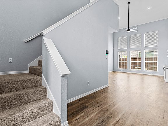 3rd image of 5103 Adamstown Pl