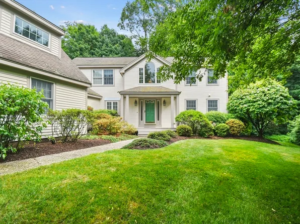 9 Wyndstone Way, Framingham, MA 01701