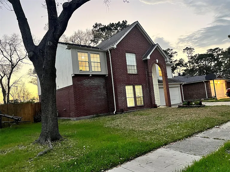 28723 Sedgefield St — Photo 3